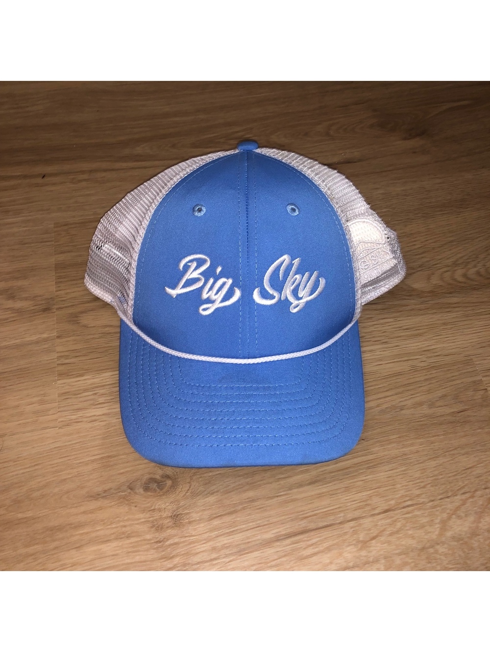 BIG SKY MONTANA IMPERIAL GOLF HAT CAP SNAPBACK MESH TRUCKER HAT WHITE BABY BLUE